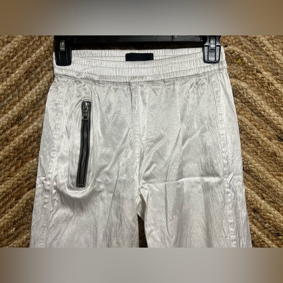 RtA Women's Finn Cropped White Jogger Pants,Zipper Pocket,XS,Great Condition - Picture 2 of 7